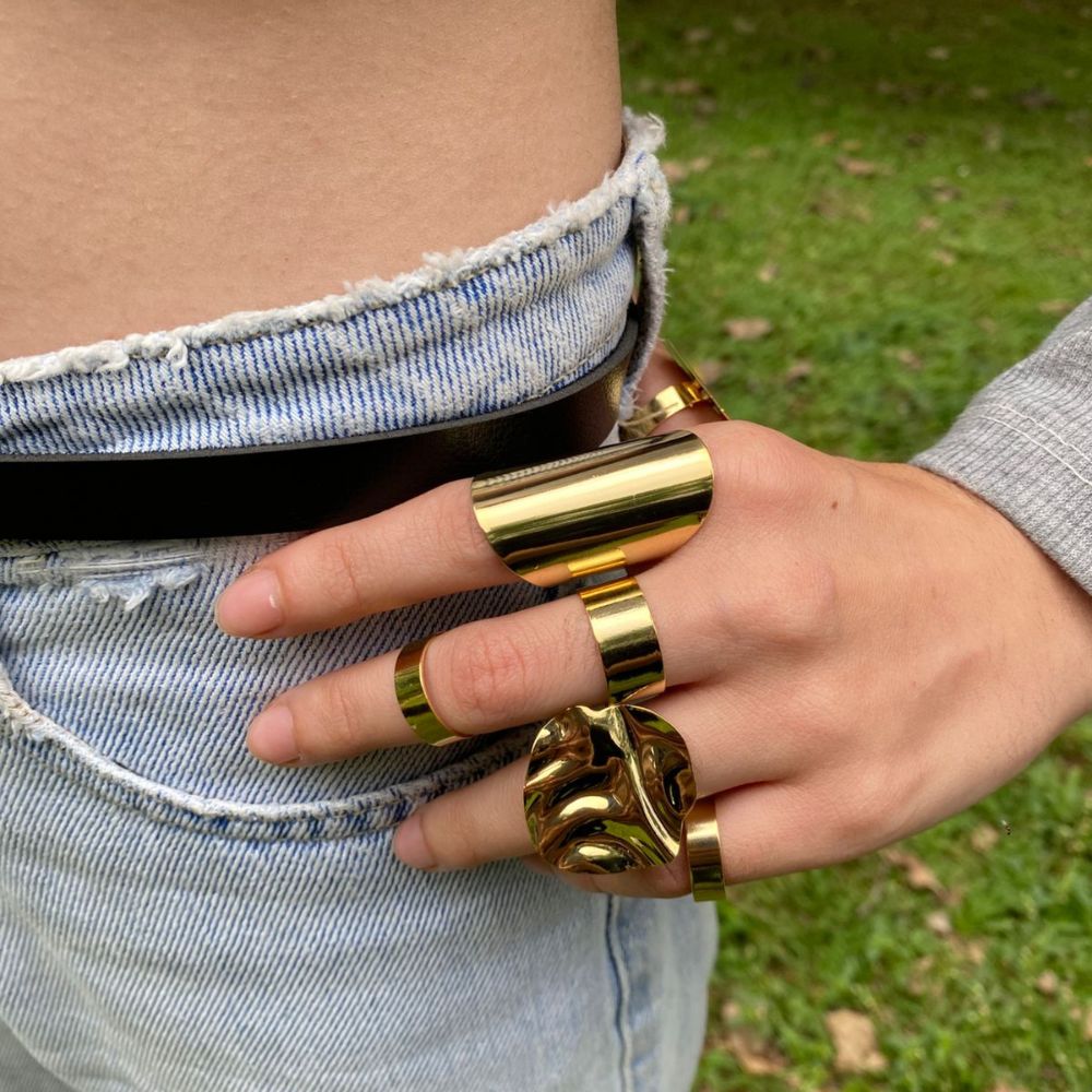 Anel Cuff Escultural Ajustável